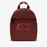 MOCHILA NIKE SPORTSWEAR FUTURA 365 BURDEO | DQ5910 - 231 NIKE - CalzadosPaola
