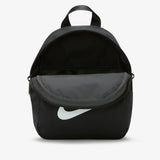 MOCHILA NIKE SPORTSWEAR FUTURA 365 NEGRA | CW9301 - 010 NIKE - CalzadosPaola