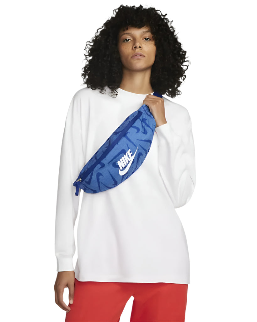 BANANO NIKE HERITAGE CELESTE | DQ5605-417 – CalzadosPaola