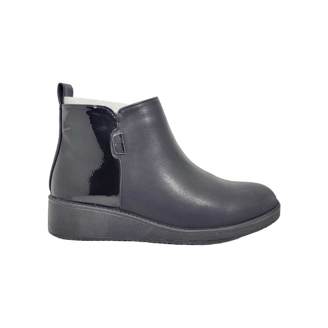 BOTINES NEW WALK BLACK FC4796A - 90 NEW WALK 35 - CalzadosPaola