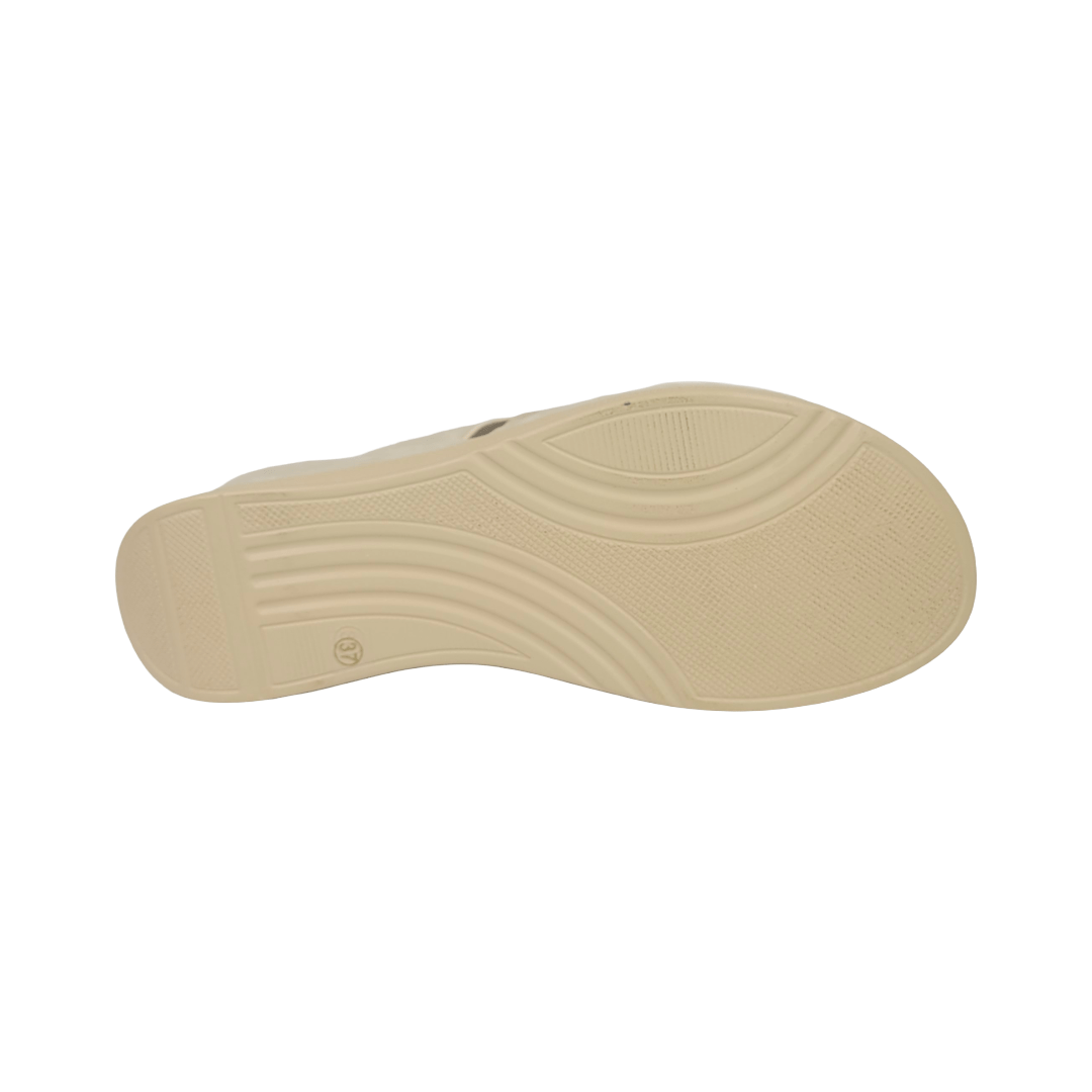 SANDALIAS BY PASS BEIGE MUJER Y9657 - 3A BY PASS 35 - CalzadosPaola
