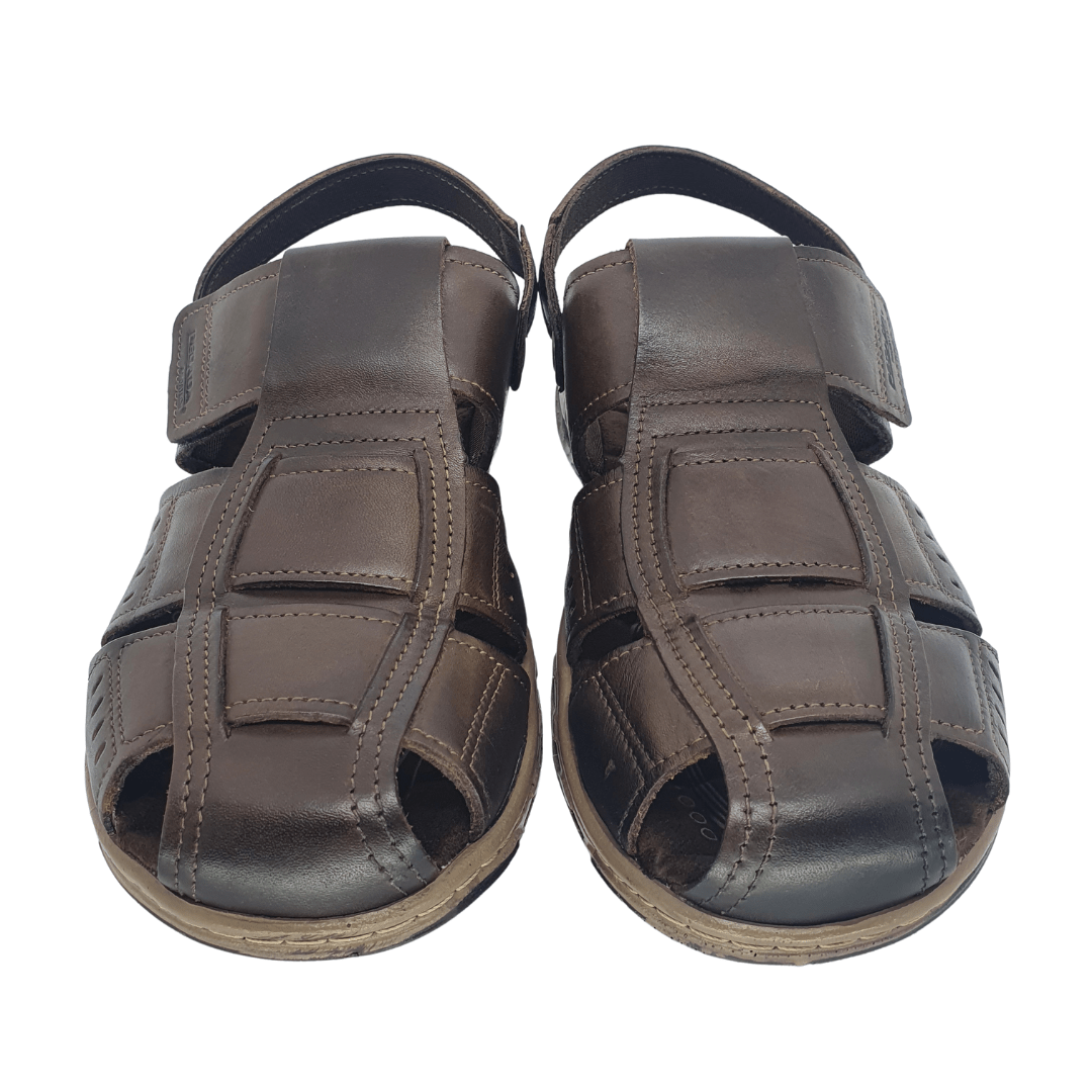 SANDALIAS CERRADAS PEGADA DE CUERO CAFÉ OSCURO (HOMBRE) | 131669 - 03 PEGADA 39 - CalzadosPaola