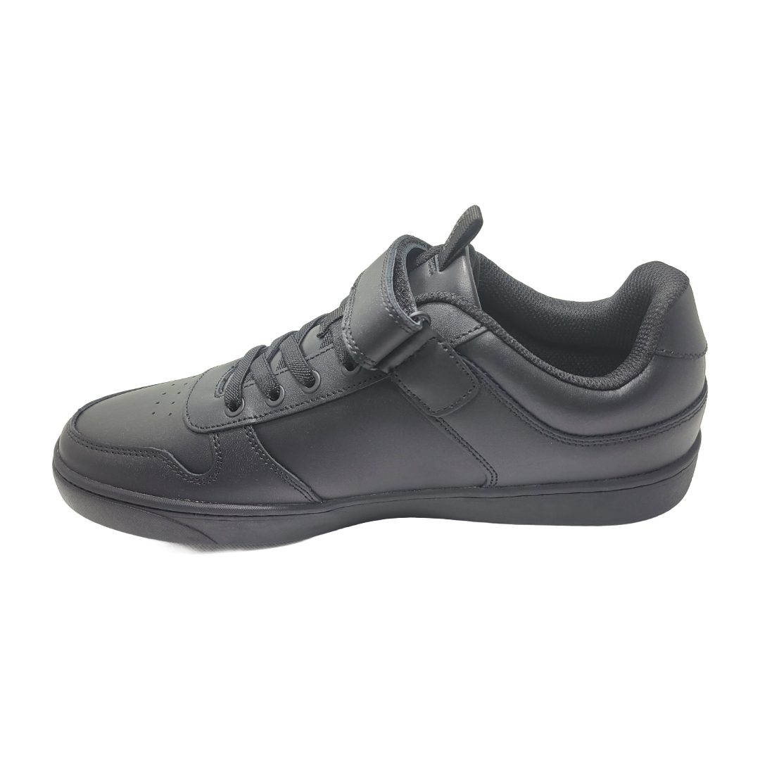 ZAPATILLAS ESCOLARES TEENER NEGRAS | 886 - 6038 TEENER 44 - CalzadosPaola